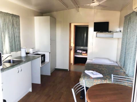 AMAZING LEASEHOLD OPPORTUNITIES, CLONCURRY CARAVAN PARK OASIS - 1048CPL