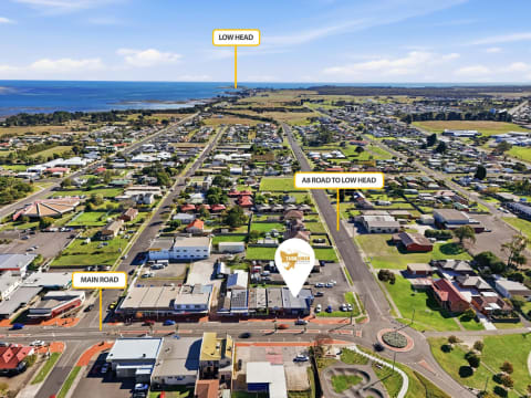 Premium Passive Investment Site With Established Tenant Harcourts and A Cafe Nth Tasmania