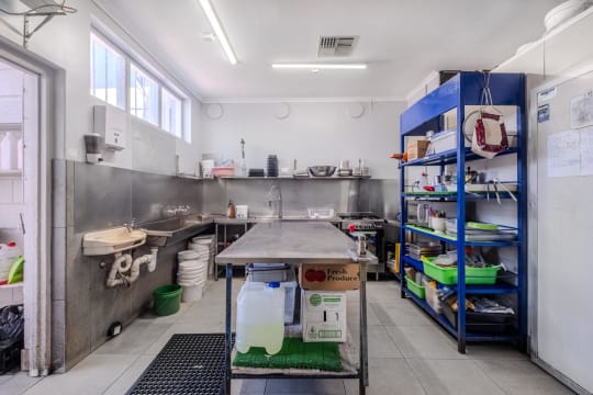 Well-Established Chicken Shop/Yiros Bar