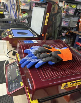 GIFTS/PERSONALISED ART and PHOTO PRODUCTS - RUN FROM ANYWHERE!