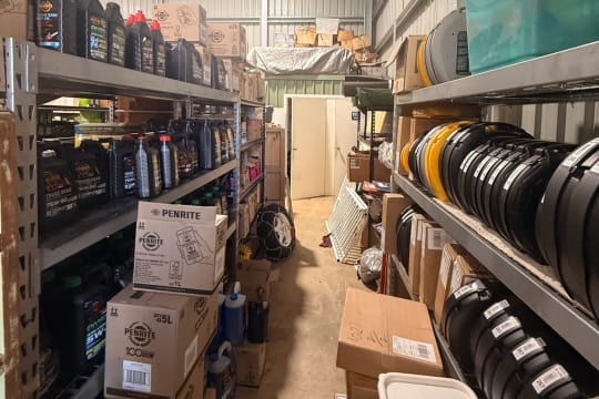 LEASEHOLD - Ovens Valley Parts Centre, Bright VIC - 1P0628