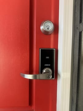 REPUTABLE LOCKSMITH AND SECURITY DOOR BUSINESS IN BAYSIDE MELBOURNE