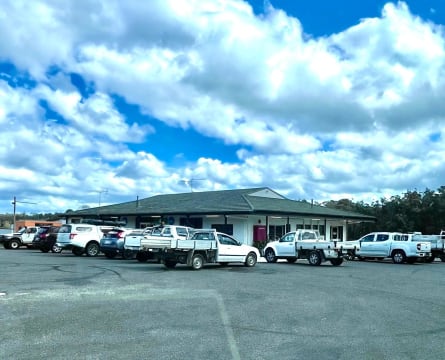 Bottle Shop and Tavern $75,000 wiwo Easy Operation, Main Rd Frontage, Highly Profitable