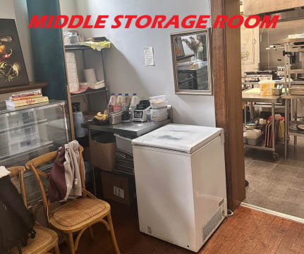 Beautiful Cafe/Restaurant that has it all.