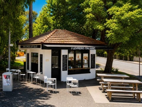 Prime Heidelberg Panini Bar | $275/Week Rent