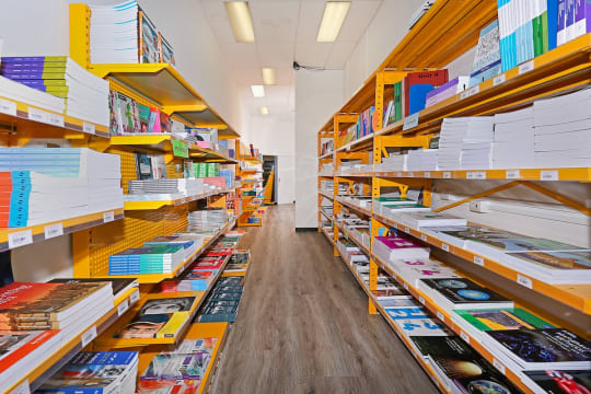 RETAIL & ONLINE - ONE OF A KIND  - HUGE GROWTH OPPORTUNITIES