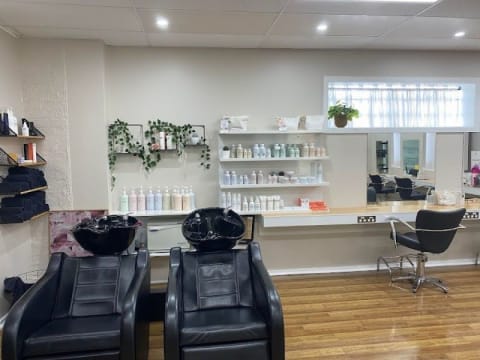 Urgent Sale - Salon Business for Sale - Selling at a Bargain!