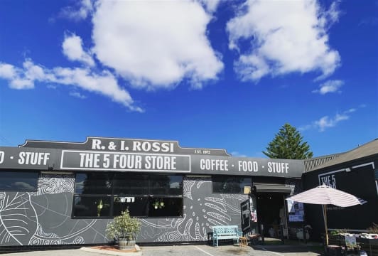 Two Businesses In One - Cafe & Boutique Shop
