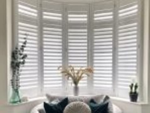 STRONG PROFITS, HOME BASED, FLEXIBLE LIFESTYLE - CUSTOM WINDOW TREATMENTS