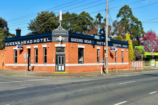 Queen's Head Hotel - Priced to Sell - Long Lease