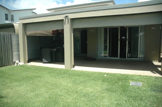 Exclusive - Caretaking Only in Paradise - ID 8837