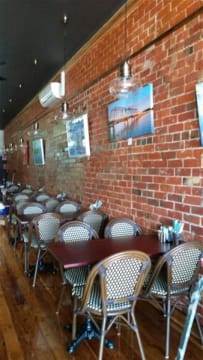 Cafe in the Heart of the Sun Country Playground