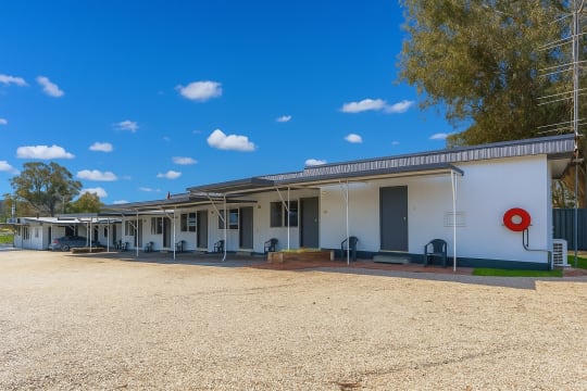UNDER CONTRACT - Glenrowan Kelly Country Motel, VIC - 1P0529