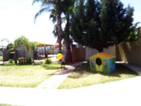 NOT JUST A BUSINESS BUT A CASUAL WAY OF LIFE! -  INCLUDES RESIDENCE & BUSINESS!