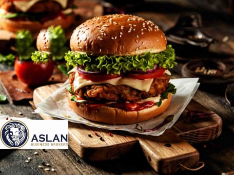 BAR/RESTAURANT BUSINESS FOR SALE