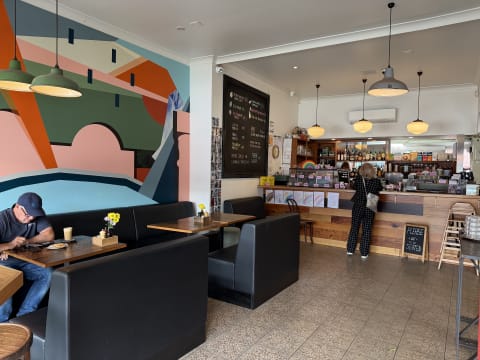 Raincheck Lounge | Established North Hobart Café | 20+ Years Trading