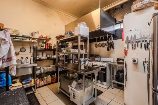 Stylish Wine Bar | Pizza | Private Laneway For Functions