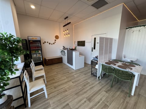Mai Thai Restaurant for Sale