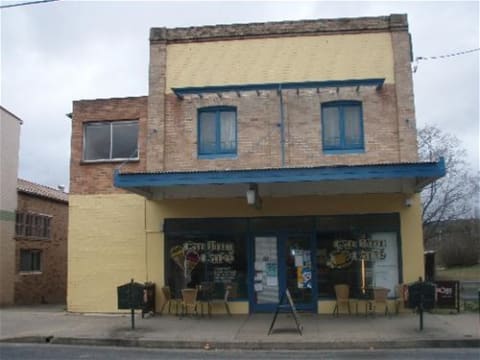 RYLSTONE CARLTON CAFE - SELLING FREEHOLD