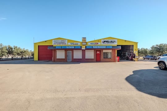 Freehold Automotive Repair Business Sale - 4303sqm of Land Included