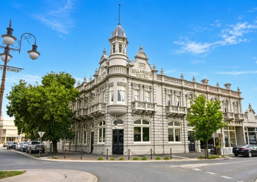 LEASEHOLD - Bull & Mouth Hotel Motel, Maryborough VIC - 1P0576
