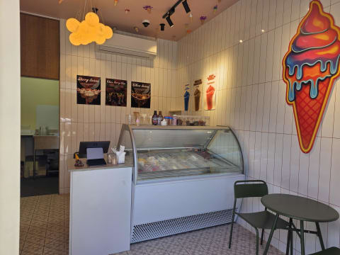 Newly set up cafe and Ice Cream stall, High Point shopping Centre