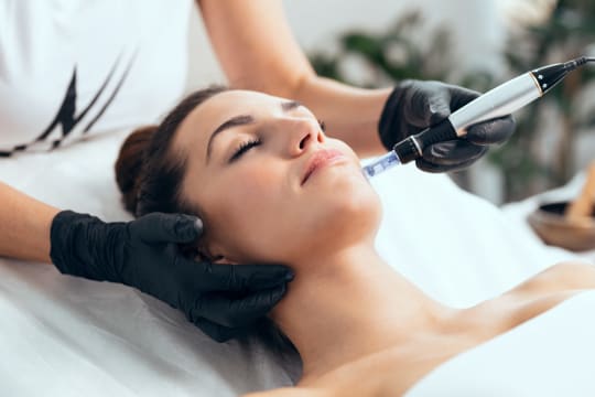 ESTABLISHED SKIN CLINIC – PRIME LOCATION | POA [2607172]