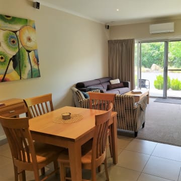 Great cash flow & long lease - Lifestyle accommodation business in wine country