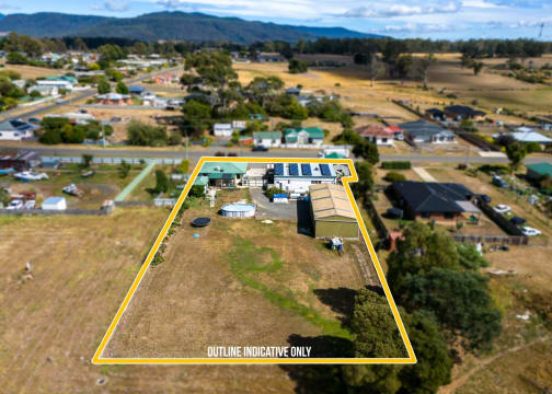 Road House General Store LPO Freehold 3BR Home Block size 2668m2, T/O FY25 $1.5mill+