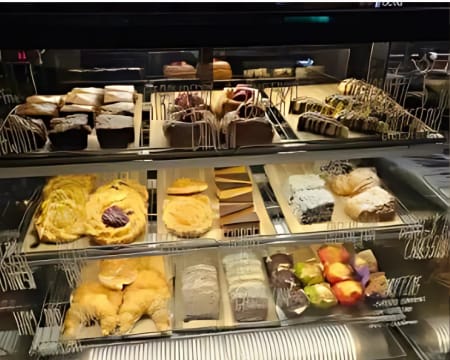 Rapidly Growing Café & Licensed Venue  Adelaide Hills  Main Road  Fantastic Rental