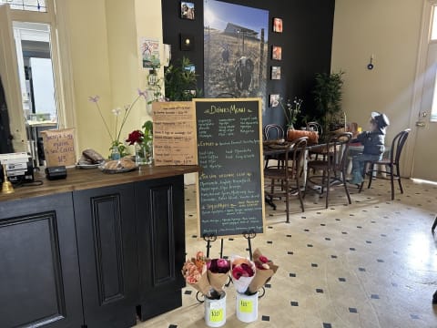 Popular Adelaide Hills Café – Littlehampton, SA