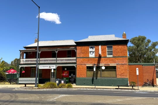 UNDER OFFER - Glenrowan Hotel, VIC - 1P0575
