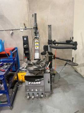 Panel Beating & Smash Repairs Near Truganina