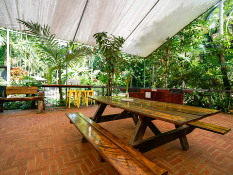 ACCOMMODATION & TOURISM BUSINESS FOR SALE IN CAPE TRIBULATION - 2820MF