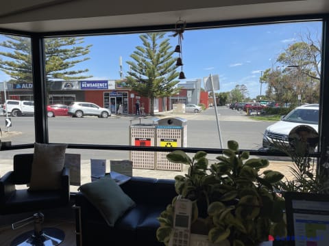 Thriving Hair Salon in Prime Phillip Island Location