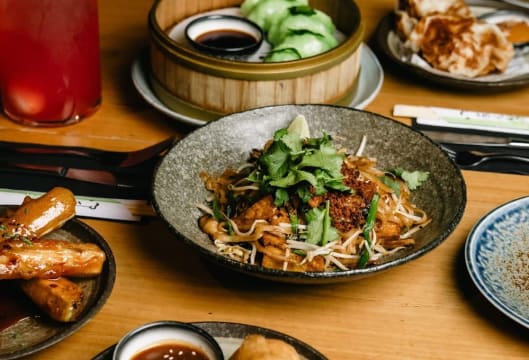 Well-established Asian Restaurant - Brunswick St. Fitzroy! (Our Ref: V2091)