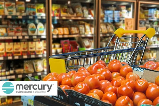 Local Supermarket with Liquor- Prime BaysideLocation!