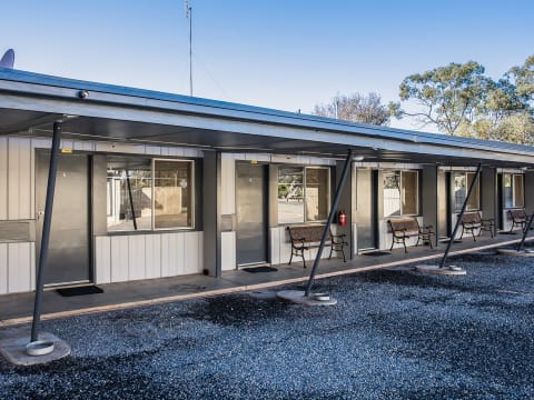 IDEAL FIRST TIME LEASEHOLD OPPORTUNITY - 2397ML