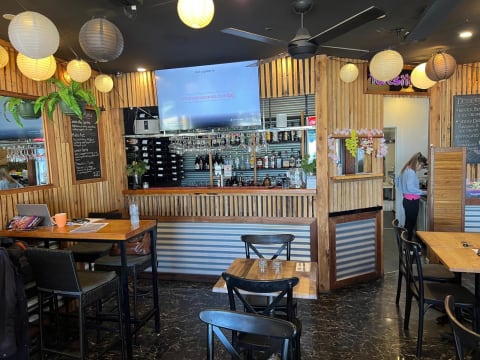 Established Coastal Restaurant  Mornington Peninsula  SOLD AND SETTLED