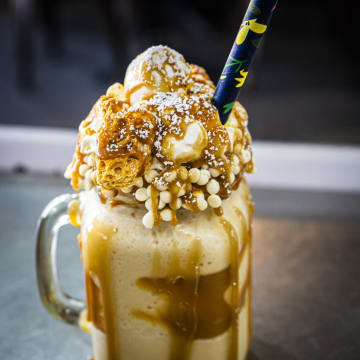 Well Established Cafe in Prestigious location, Great Sales, Long Lease