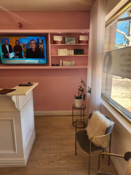 Skin Clinic / Beauty Salon well below replacement cost