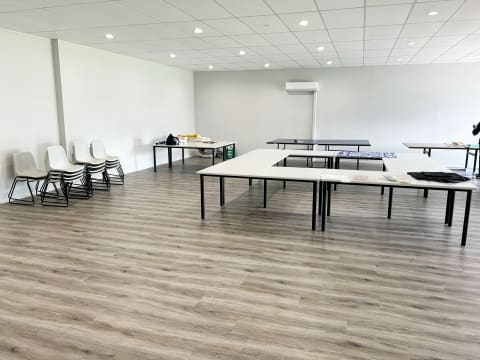 ENDLESS POSSIBILITIES, RELAXED LIFESTYLE, MAKE IT YOURS - 2770MF