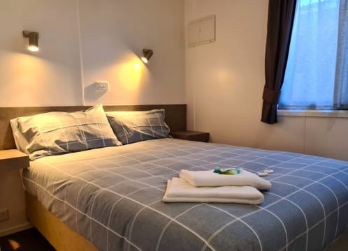 FREEHOLD - Darlington Point Accommodation Village NSW - 1P0363