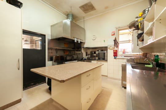 LEASEHOLD - Railway Hotel, Wangaratta VIC - 1P0577