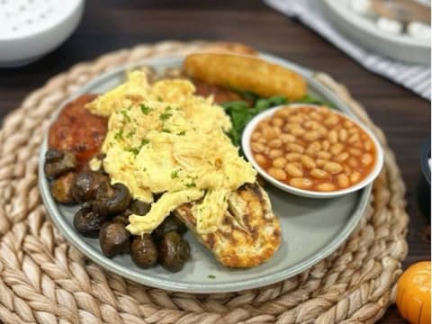 Popular Community Cafe with Strong Coffee Sales