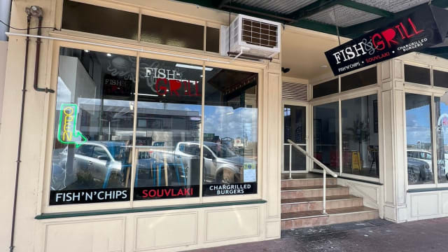 Henty St Fish N Grill