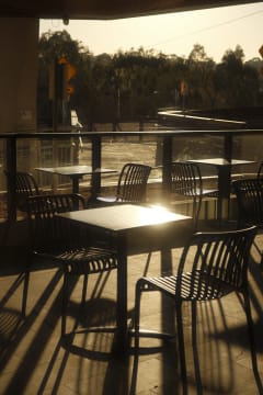 Richmond's Only Restaurant with Yarra River Views SV1579