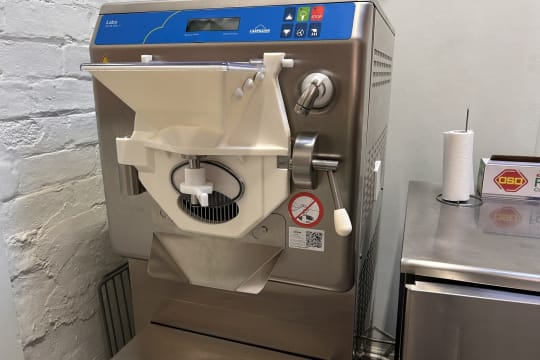 UNDER OFFER - Gelatina, Rutherglen VIC - 1P0562