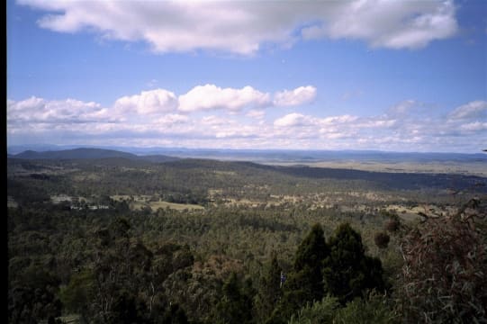 ICONIC LOG CABIN TEA HOUSE RESTAURANT WITH TOP VIEWS UNDER MT GLADSTONE LOOKOUT