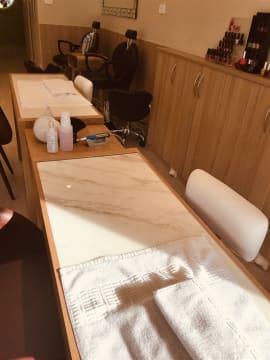 QUALITY, PEACEFUL, ELEGANT, & WELL ESTABLISHED SALON